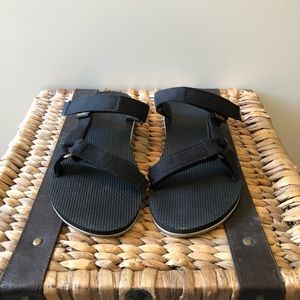 Teva sandals to chill around